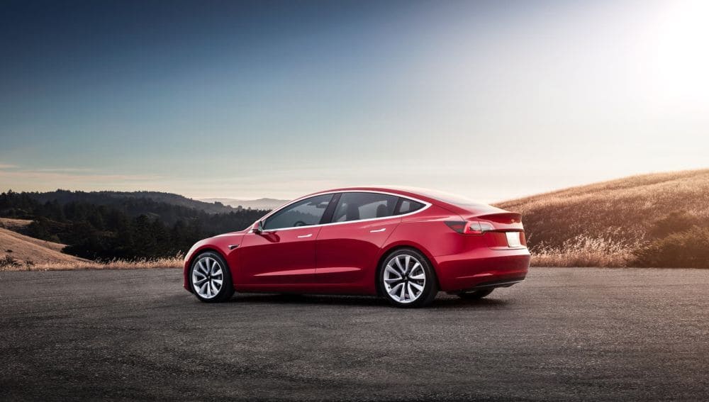 Más allá de Tesla: 9 alternativas de coche eléctrico al Tesla Model 3