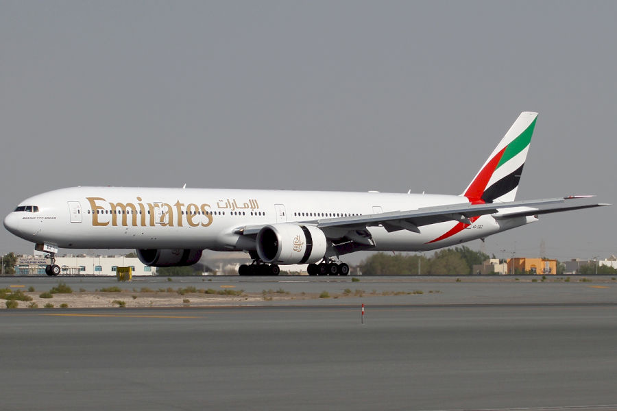 Boeing_777-31H-ER,_Emirates