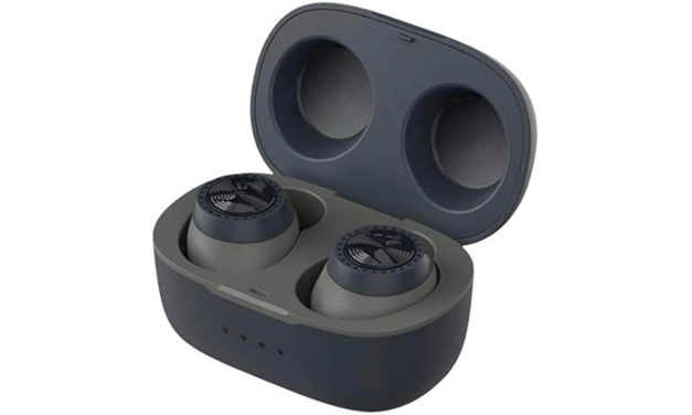 Con los auriculares Motorola VerveBuds 200 podrás hacer deporte durante horas