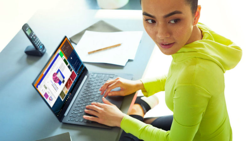 Los mejores portátiles de Lenovo para ver películas y series mientras viajas 5 lenovo-yoga-s730