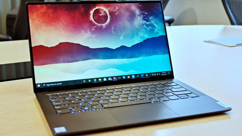 Los mejores portátiles de Lenovo para ver películas y series mientras viajas 4 lenovo yoga s940