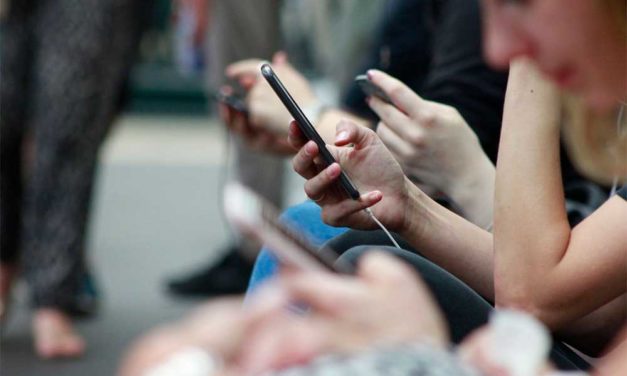 Así puedes evitar la difusión masiva de tus vídeos y fotos sexuales en Internet