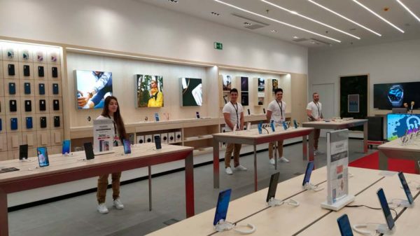 tienda-huawei-04
