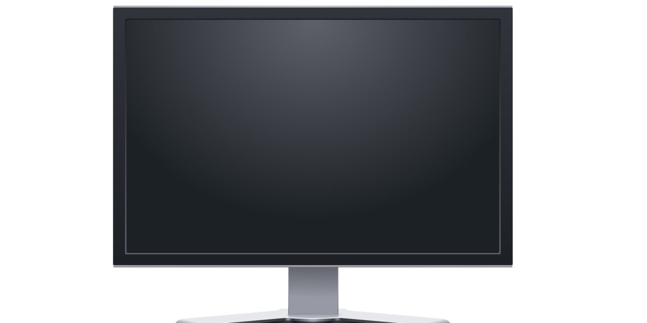 5 usos que puedes darle al anclaje VESA de tu monitor o tele si no lo usas