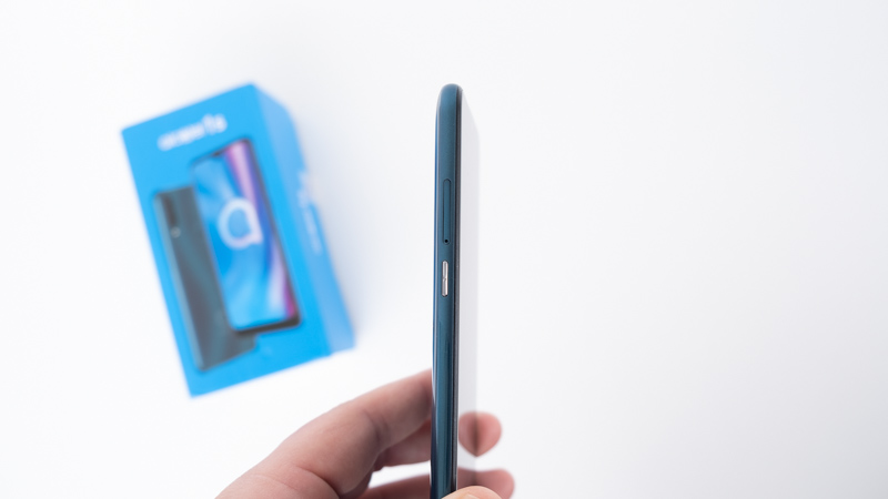 Mi experiencia con el Alcatel 1S 2020 tras dos semanas de uso 5 hemos probado Alcatel 1S 2020 lado izquierdo