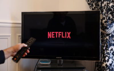 Cómo ver Netflix y chatear con tus amigos a la vez con este truco