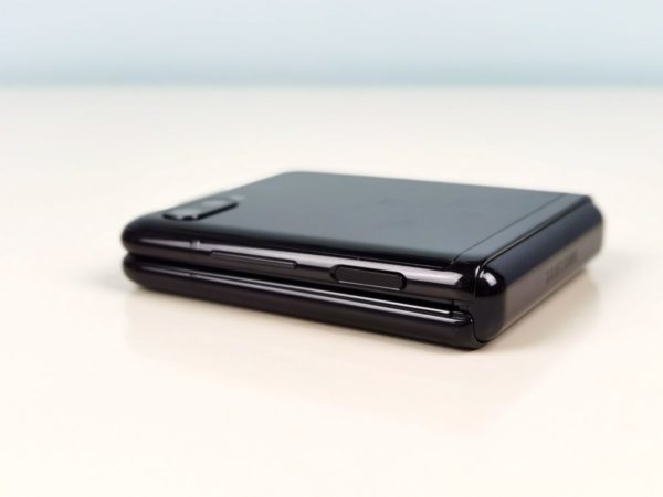 Samsung-Galaxy-z-flip-66