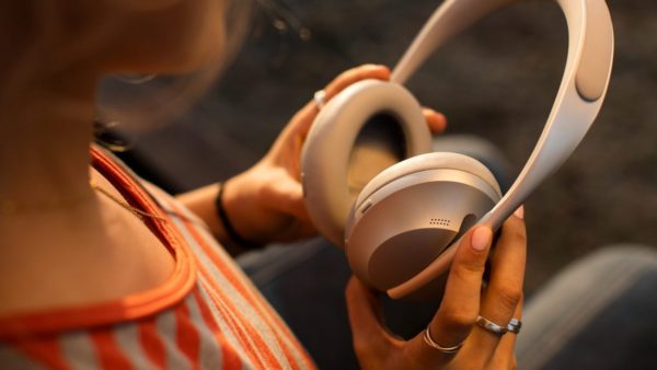 Bose NC 700 auriculares (7)