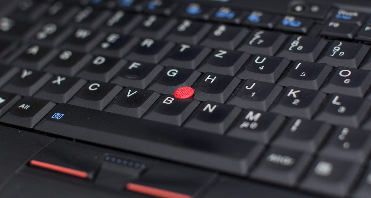 El TrackPoint de Lenovo, para qué sirve el punto rojo de sus portátiles