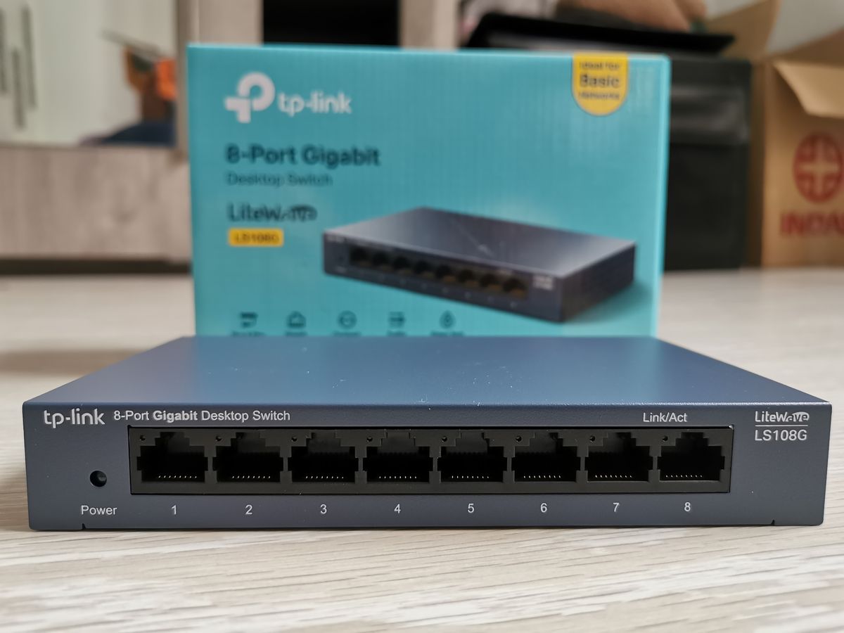 TP-Link LS108G, un switch para mejorar la conexión a Internet de tu casa