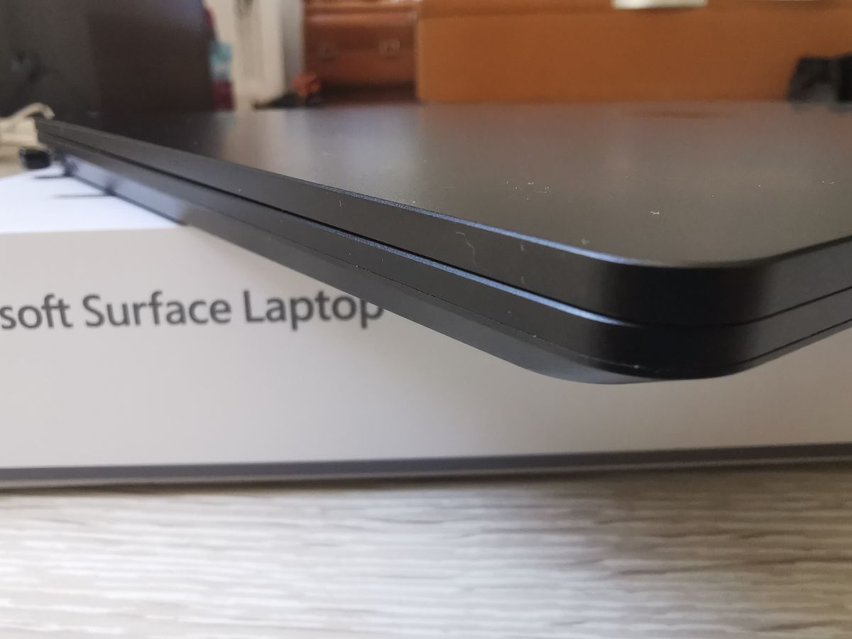 Microsoft Surface Laptop 3 perfil