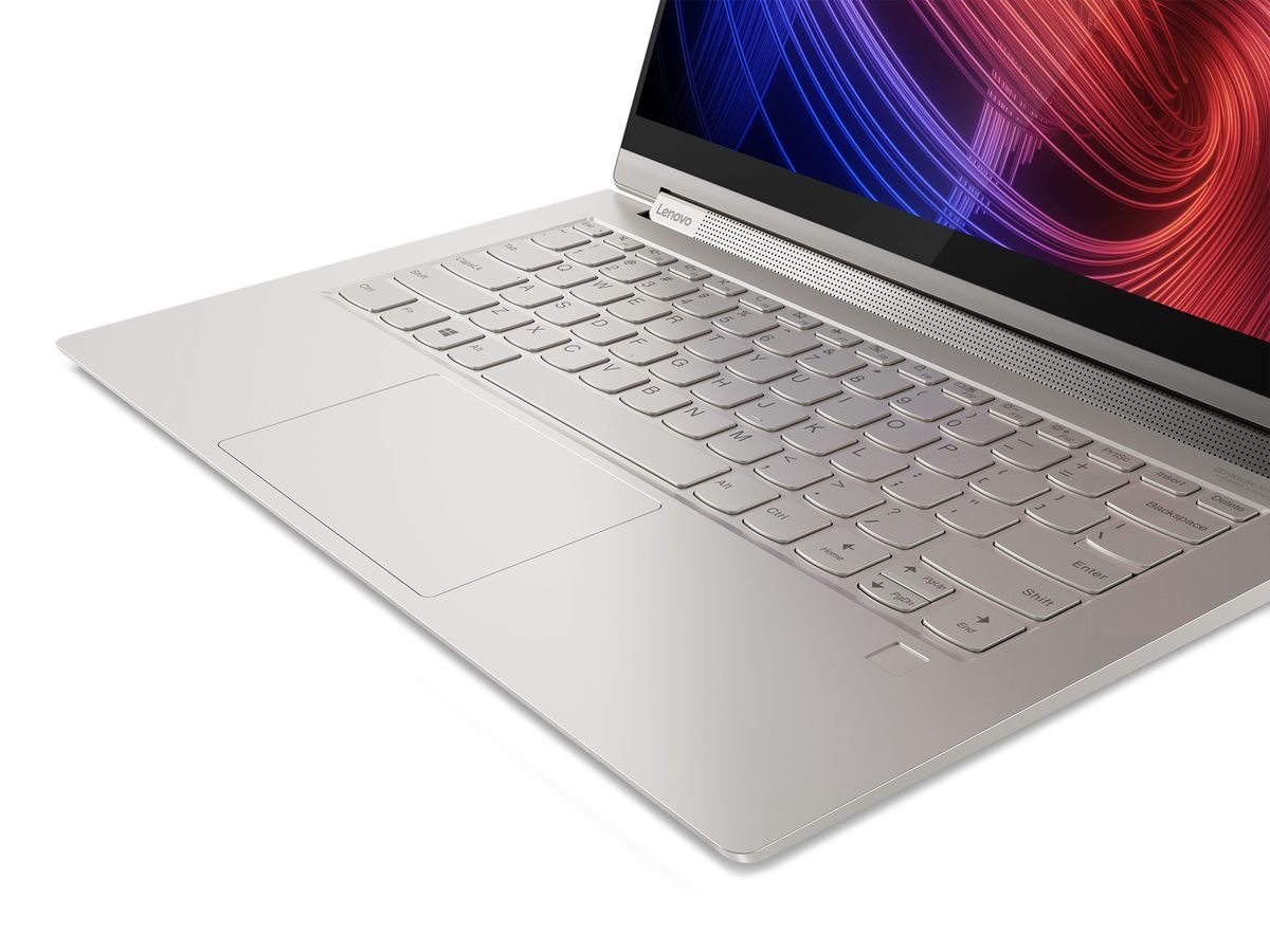 Lenovo Yoga 9i 14", un portátil con cubierta de cuero y hasta 18 horas