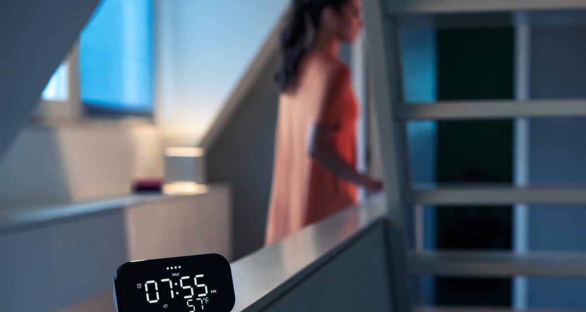 El reloj despertador inteligente de Lenovo llega a las tiendas españolas