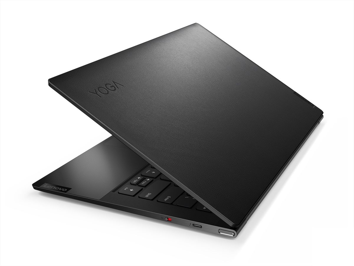 Lenovo Yoga Slim 9i, un portátil de lujo con portada de piel 