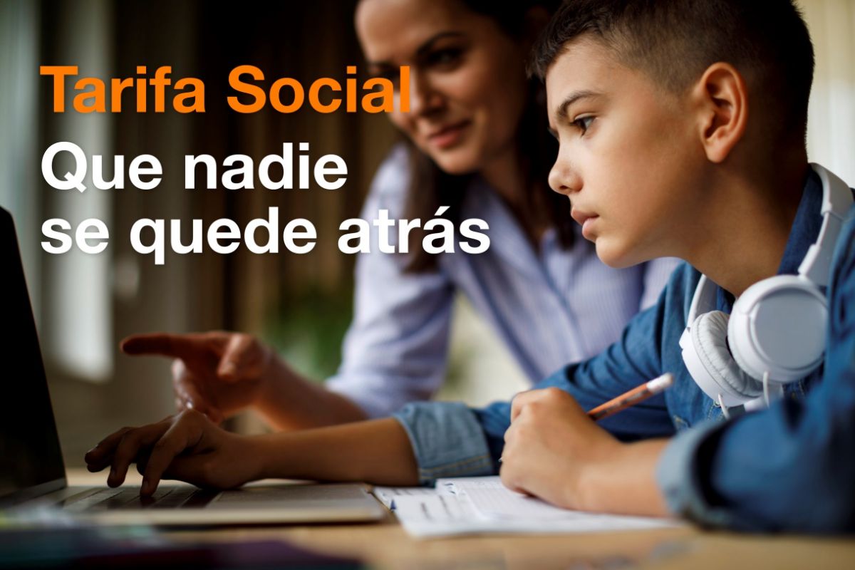 Descubre si puedes acceder a la Tarifa Social de Orange de móvil más fibra por 15 euros