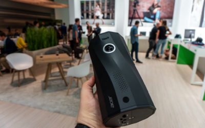 Acer C250i, un proyector portátil con el que podemos proyectar en vertical