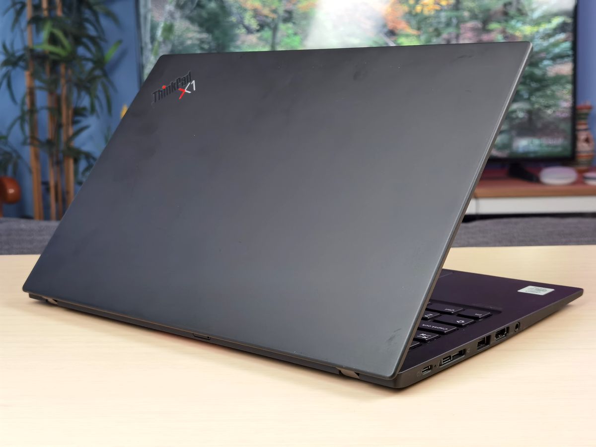 Mi experiencia con el portátil Lenovo ThinkPad X1 Carbon 8ª Gen 3 diseño