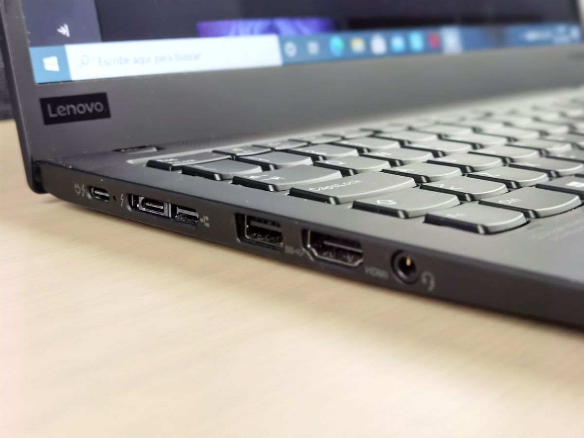 Mi experiencia con el portátil Lenovo ThinkPad X1 Carbon 8ª Gen 17 conexiones