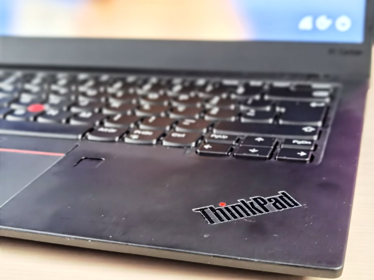 Mi experiencia con el portátil Lenovo ThinkPad X1 Carbon 8ª Gen 7 Lenovo-thinkpad-x1-carbon-8-gen-30