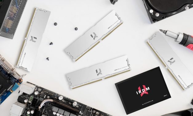 La memoria GOODRAM IRDM PRO DDR4 se tiñe de blanco por Navidad