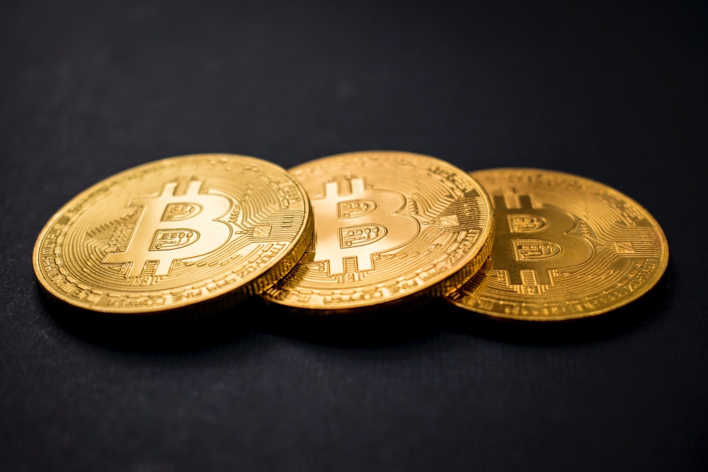 merece-la-pena-invertir-en-bitcoin-en-2021-pros-y-contras-3