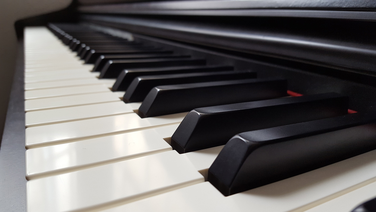 Las mejores webs y canales de YouTube para aprender a tocar el piano gratis