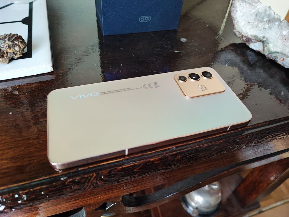 vivo v23 004