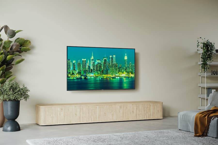 Televisor LED LX700 8