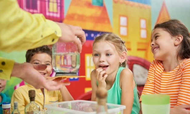 17 experimentos de ciencia fáciles para hacer con tus hijos en vacaciones