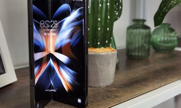 Samsung sigue apostando a lo grande y a lo plegable: así es el Samsung Galaxy Z Fold4