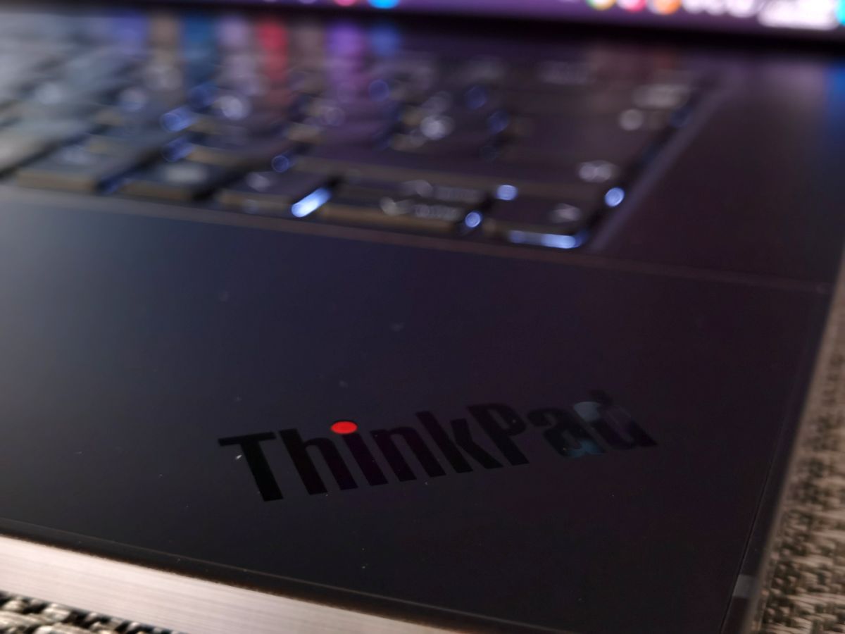 Lenovo-ThinkPad-Z16-gen-1-12