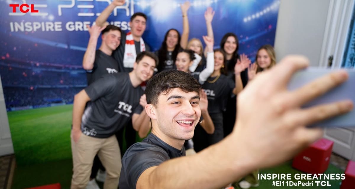 TCL muestra sus últimas tecnologías de la mano de una estrella del fútbol