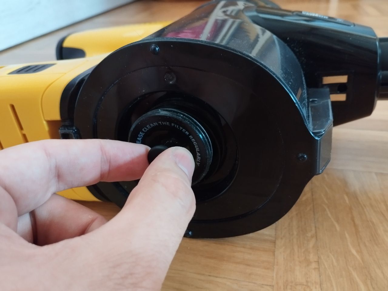 MisterVac Filtro Sostitutivo A Lamelle Per Kärcher WD 7.200 – 1 Pezzo Con Griglia Di Supporto, Per Aspirazione A Secco Classe L/M