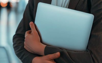 Viajar con portátiles y líquidos va a ser más cómodo a partir de esta fecha