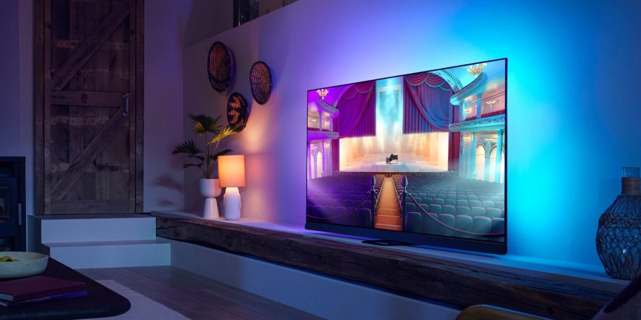 Philips OLED+ 908, un televisor con un gran nivel de brillo y tecnología Ambilight