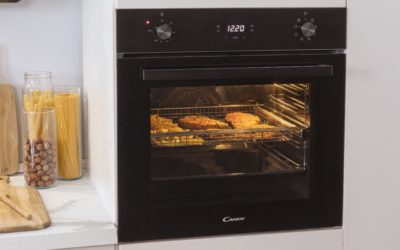 Candy Moderna Black Collection, un horno multifunción y a vapor con bandeja Smart Fry