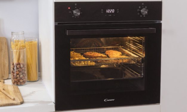 Candy Moderna Black Collection, un horno multifunción y a vapor con bandeja Smart Fry