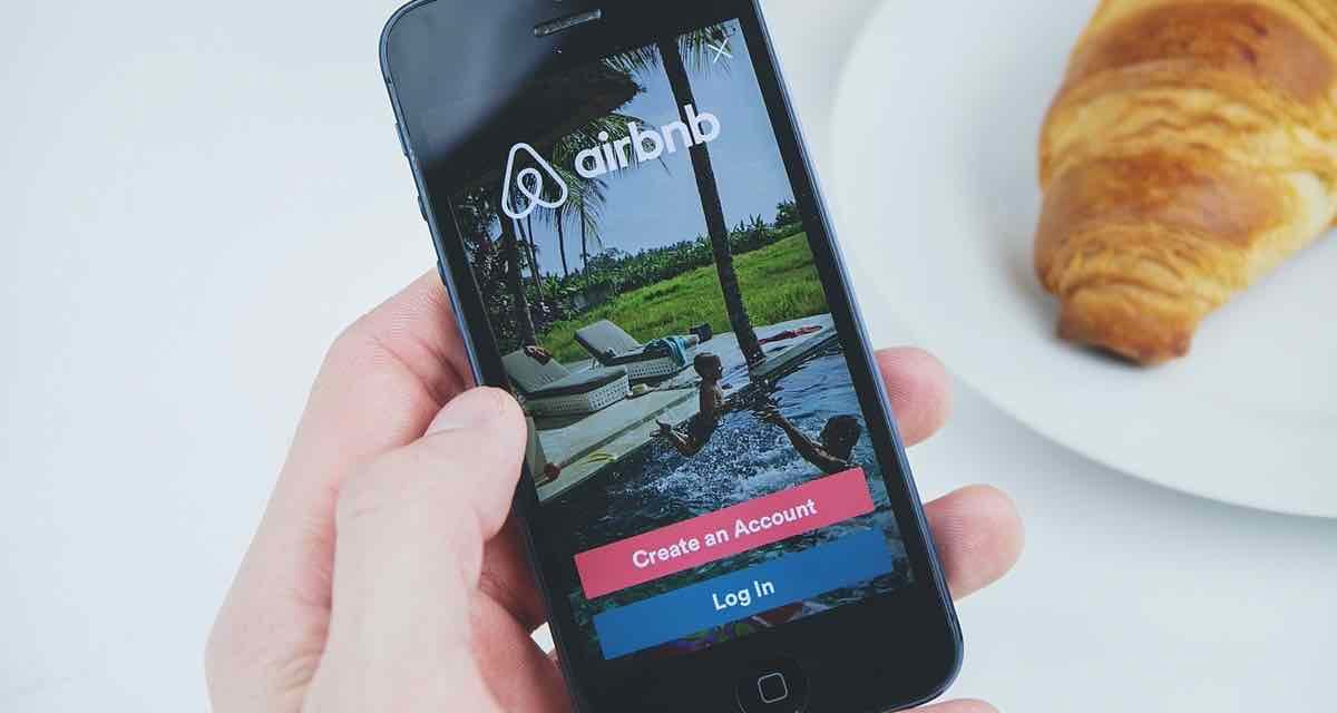 Las nuevas condiciones de Airbnb esconden un varapalo a sus clientes: la comisión sube casi un 20%