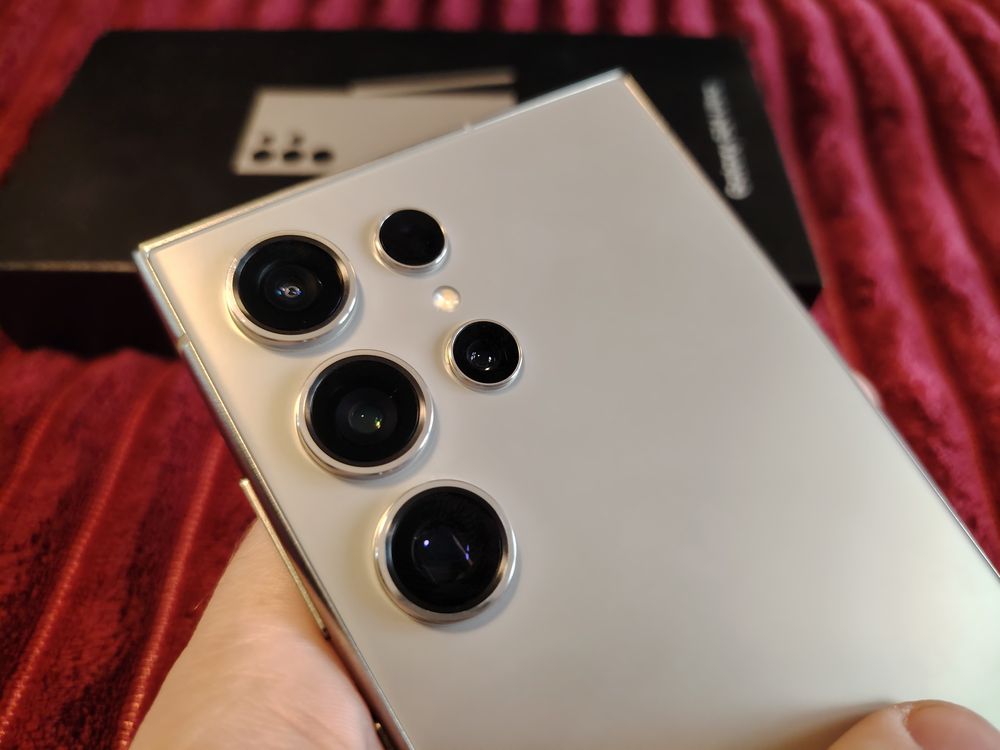 Samsung Galaxy S24 007