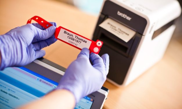 De imprimir etiquetas a salvar vidas: la importancia de las impresoras en el sector sanitario