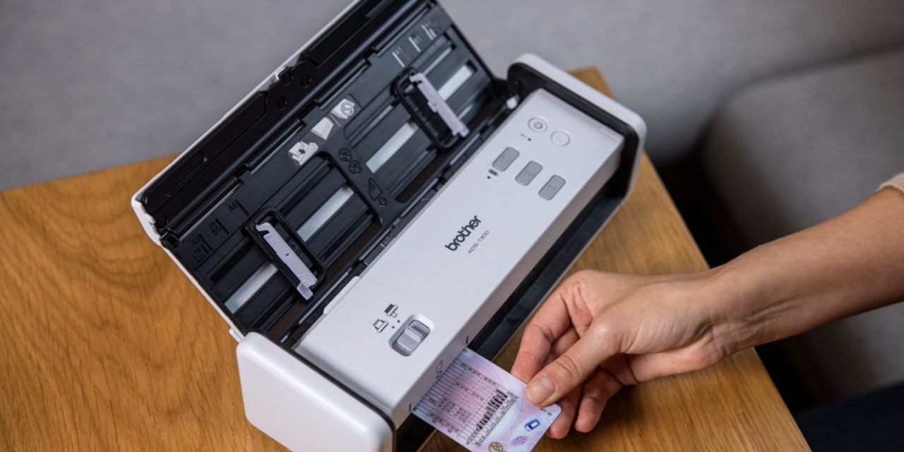 Brother ADS-1300 y ADS-1800W, escáneres compactos y rápidos para empresas y profesionales
