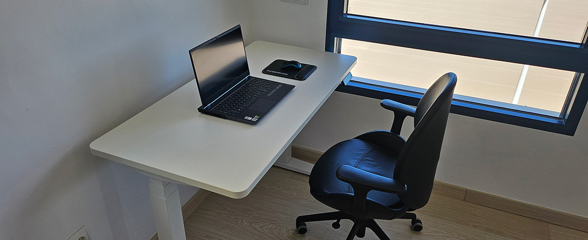 Mi experiencia con la mesa elevable FlexiSpot E7 Pro tras 15 días de uso