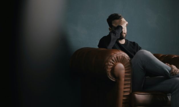 5 cuentas de TikTok con consejos para combatir la ansiedad y el estrés