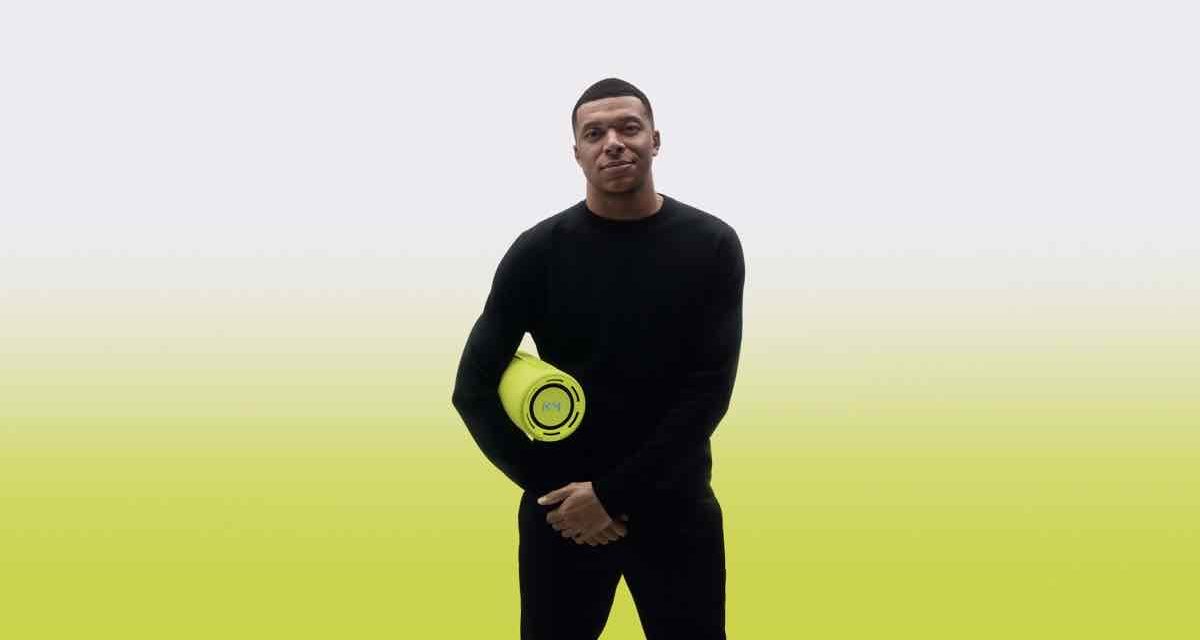 Loewe We. HEAR pro by Kylian Mbappé, un altavoz inalámbrico potente con un día de autonomía