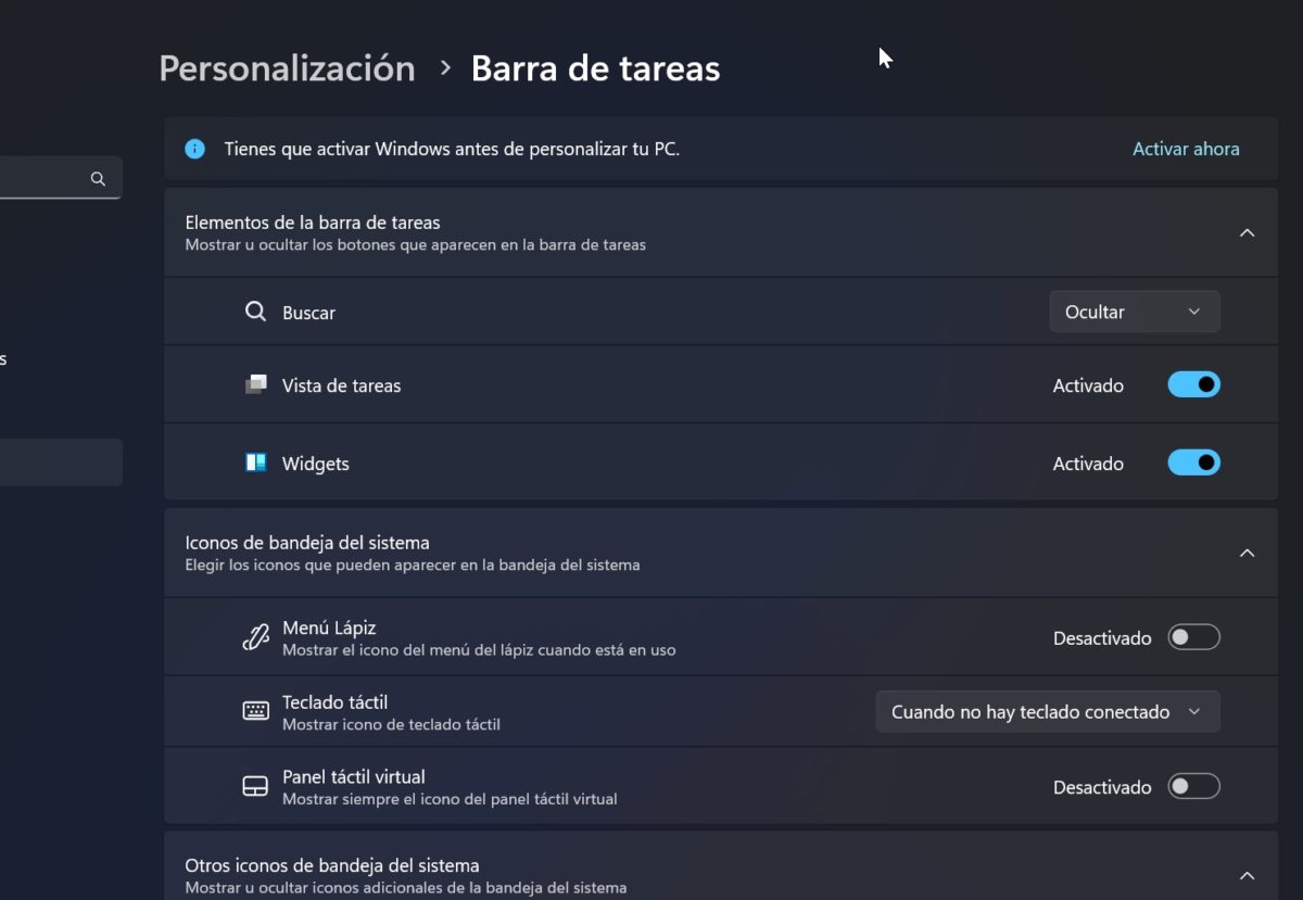 Los ajustes que cambio al reinstalar Windows 11 y formatear un PC 9 La barra de tareas, cuanto más minimalista, mejor