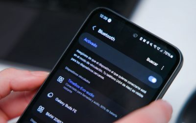 La policía te recuerda por qué no debes tener siempre activado el Bluetooth: cuidado con el ‘bluesnarfing’