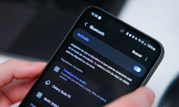 La policía te recuerda por qué no debes tener siempre activado el Bluetooth: cuidado con el ‘bluesnarfing’