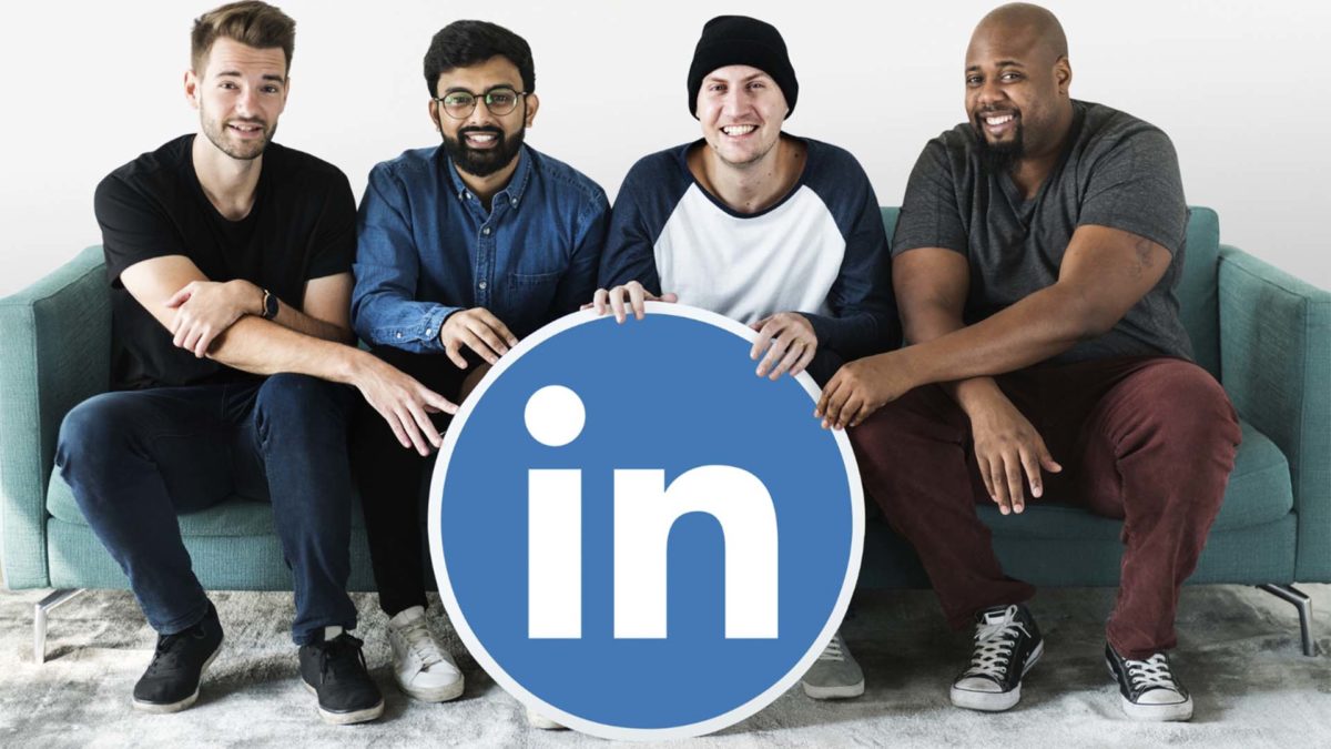 5 consejos para dejar de ser invisible en LinkedIn 4 Consejos para dejar de ser invisible en LinkedIn: conecta con persona de interés