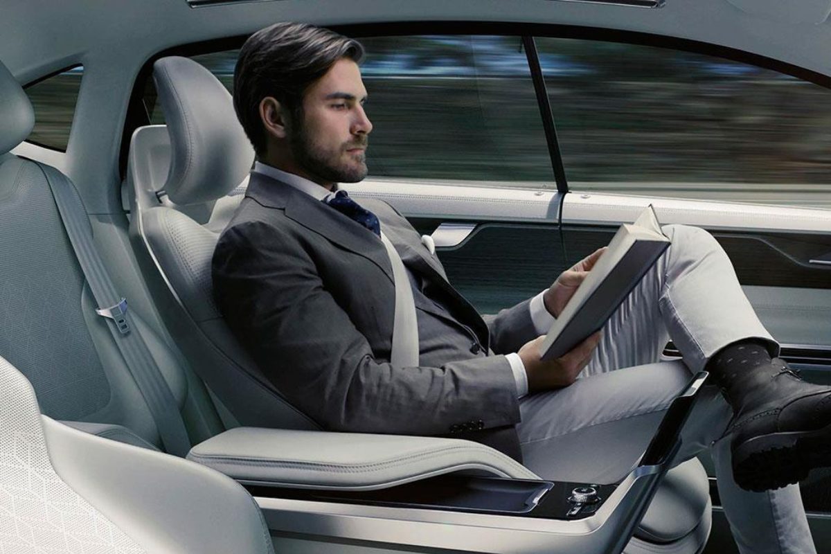 Los estudios dicen que los coches autónomos son más seguros; las calles todavía no 2 coche-autonomo