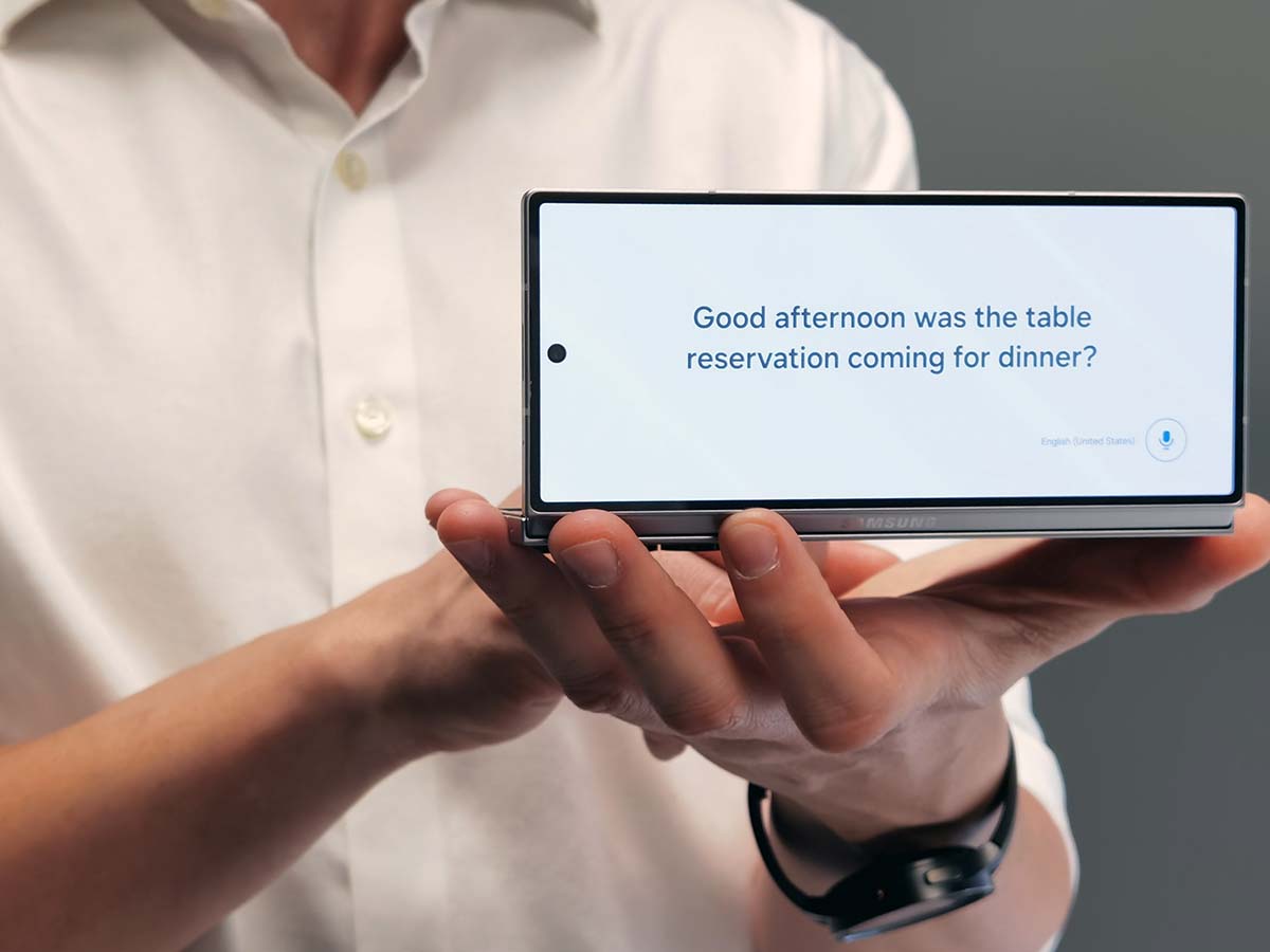 traductor en pantalla exterior Galaxy AI